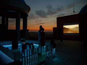 идеальный кинотеатр на крыше