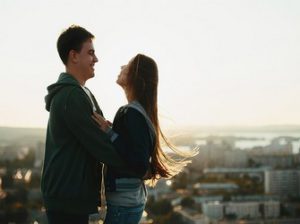 неожиданное свидание на крыше