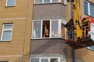 внезапный подъем на автовышке